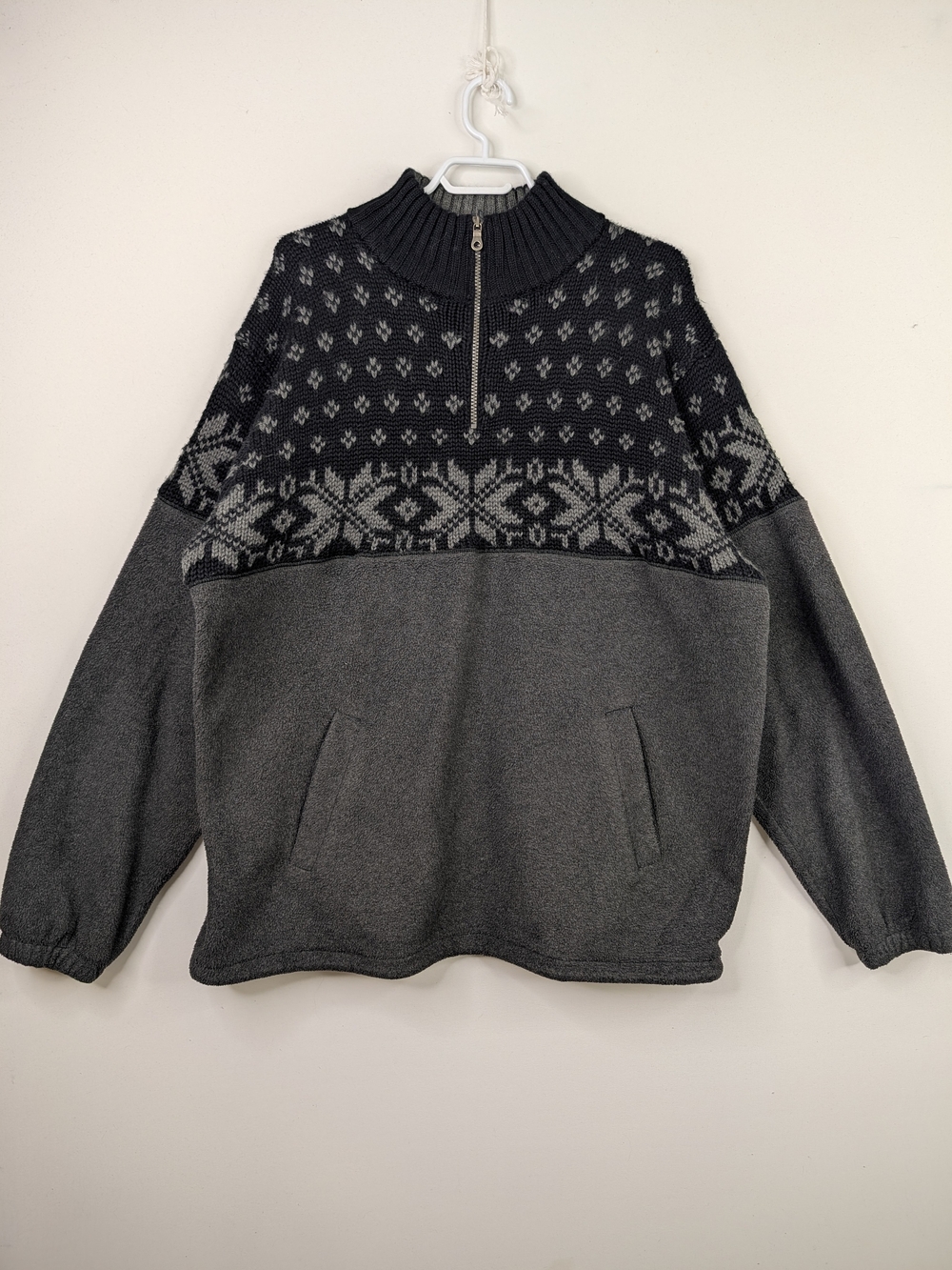 Roots Men's Charcoal and Black Nordic Half-Zip Sweater